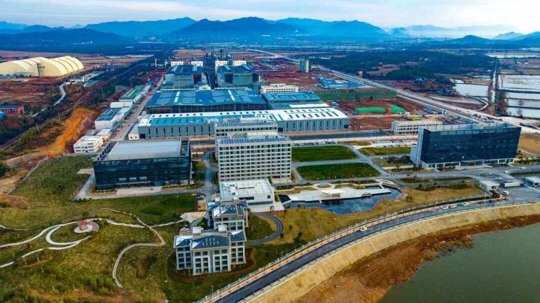 开云体育- 国际比赛日广东宏远迎来里程碑:德甲节点到来;管理层满意;更衣室氛围转暖