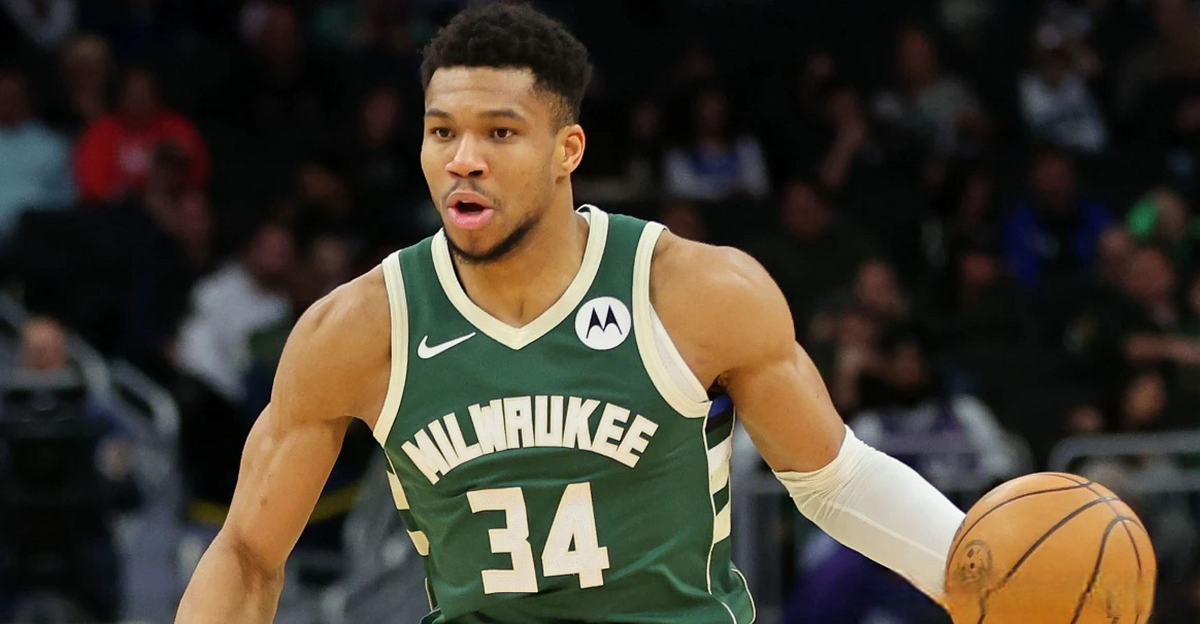 开云体育-包含字母哥在公牛比赛中高光表现，势不可挡引发热议！的词条